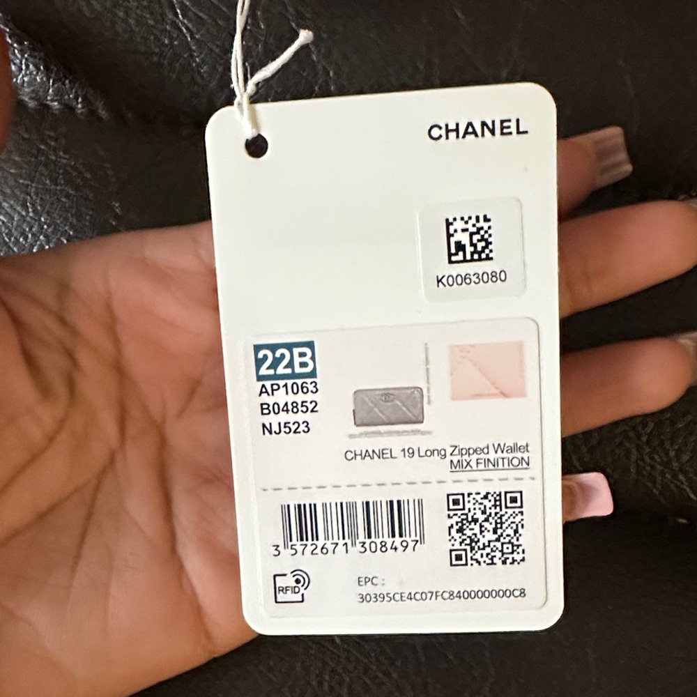 Chanel Blush Pink Quilted Wallet - Picture 7 of 7